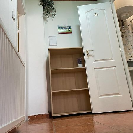 Red Locomotive Apartment 부다페스트 외부 사진