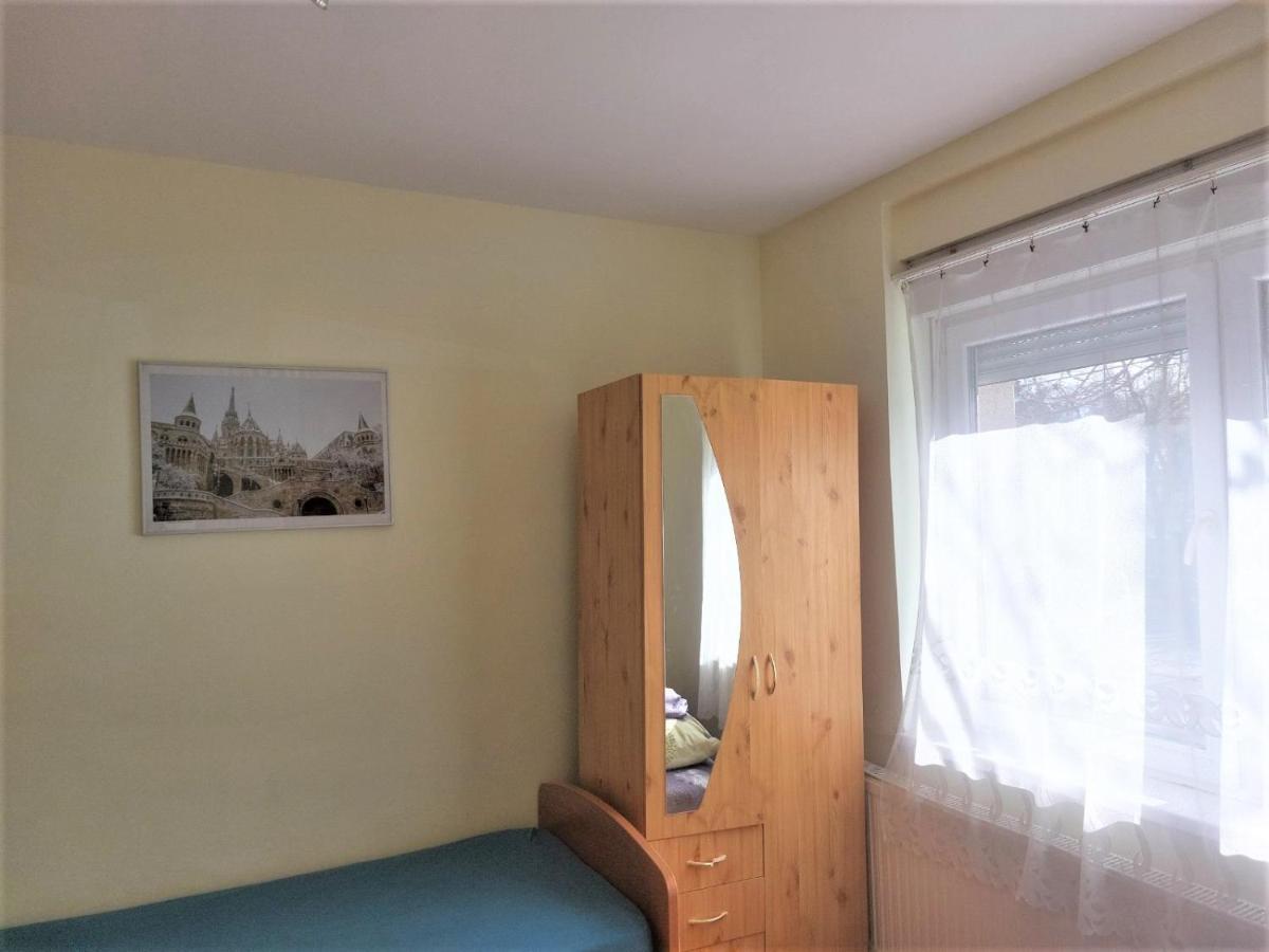 Red Locomotive Apartment 부다페스트 외부 사진