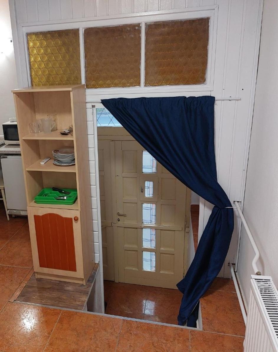 Red Locomotive Apartment 부다페스트 외부 사진